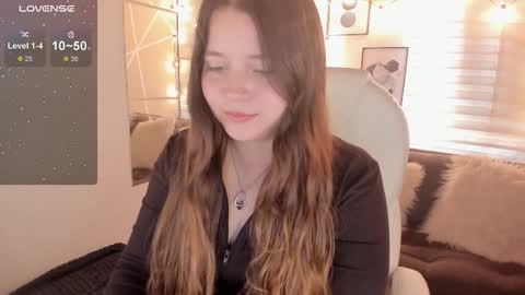 Sophie  online show from 12/16/25, 02:11