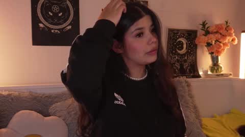 Sophiee  online show from 10/19/25, 02:12