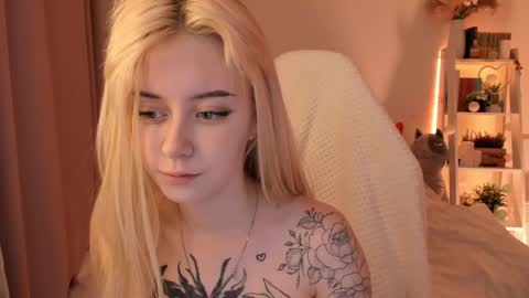 Sophie  online show from 03/04/25, 04:17