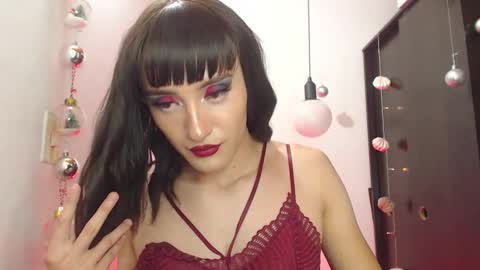 Snapshot of sophiee_s chatting on 12/21/24, 09:04 Sophie online show from 12/21/24, 09:04