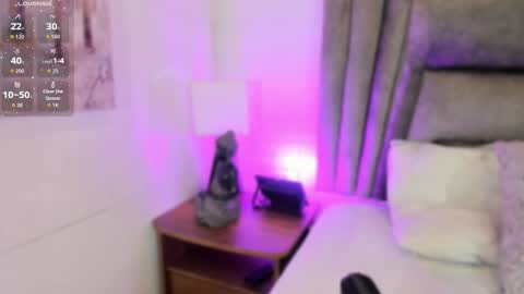 Sophie  online show from 12/05/25, 10:57