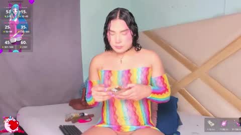 Snapshot of sophiee_sweets chatting on 11/06/25, 10:21 Shophiee online show from 11/06/25, 10:21