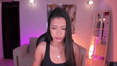 Snapshot of sophiehouston_ chatting on 01/08/26, 04:04 Sophie Houston online show from 01/08/26, 04:04