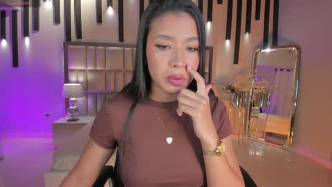 Snapshot of sophiehouston_ chatting on 01/14/26, 04:07 Sophie Houston online show from 01/14/26, 04:07