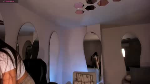 Snapshot of sophiehouston_ chatting on 07/05/26, 02:40 Sophie Houston online show from 07/05/26, 02:40