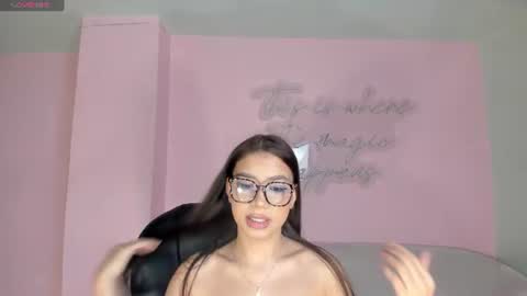 Snapshot of sophiehouston_ chatting on 07/08/26, 02:49 Sophie Houston online show from 07/08/26, 02:49
