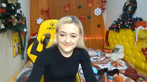sophiekittyy online show from 12/26/24, 07:35