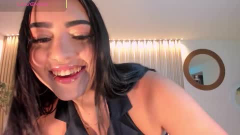 Sophie online show from 03/25/26, 03:45