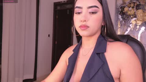 Snapshot of sophielanne chatting on 06/07/26, 04:16 Sophie online show from 06/07/26, 04:16