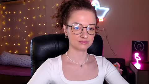 sophieleroux online show from 04/12/26, 11:15