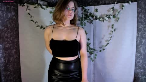 Snapshot of sophiemure chatting on 04/05/26, 08:39 Sophie online show from 04/05/26, 08:39