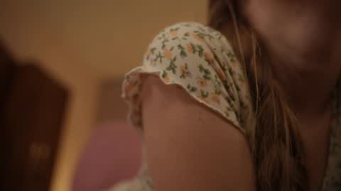 Snapshot of sophiephoria chatting on 01/19/25, 07:04 Sophie Next stream 3 online show from 01/19/25, 07:04