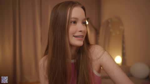 Snapshot of sophiephoria chatting on 03/09/25, 06:21 Sophie Next stream 3 online show from 03/09/25, 06:21