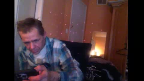 Snapshot of sophiestar12 chatting on 12/17/24, 07:07 Sophiestar online show from 12/17/24, 07:07