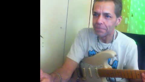 Snapshot of sophiestar12 chatting on 12/28/24, 07:44 Sophiestar online show from 12/28/24, 07:44