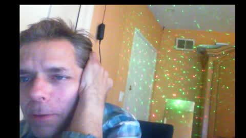 Snapshot of sophiestar12 chatting on 12/28/24, 10:47 Sophiestar online show from 12/28/24, 10:47