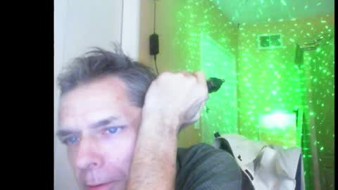 Snapshot of sophiestar12 chatting on 01/03/25, 01:03 Sophiestar online show from 01/03/25, 01:03