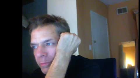 Snapshot of sophiestar12 chatting on 01/07/25, 10:11 Sophiestar online show from 01/07/25, 10:11