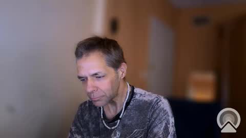 Snapshot of sophiestar12 chatting on 01/13/25, 12:13 Sophiestar online show from 01/13/25, 12:13