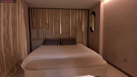 Sophie Watson online show from 04/16/26, 12:28