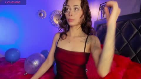 Snapshot of sophiia_gomezz_ chatting on 01/13/25, 07:31 sophi online show from 01/13/25, 07:31
