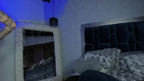 Snapshot of sophiia_gomezz_ chatting on 02/19/25, 04:12 sophi online show from 02/19/25, 04:12