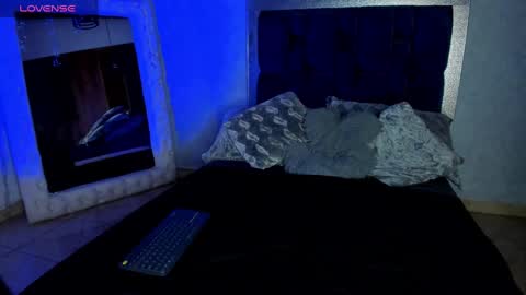 Snapshot of sophiia_gomezz_ chatting on 02/25/25, 08:51 sophi online show from 02/25/25, 08:51