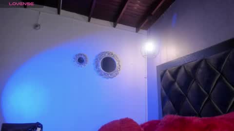 Snapshot of sophiia_gomezz_ chatting on 09/10/25, 07:19 sophi online show from 09/10/25, 07:19