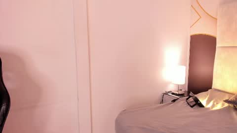 sophiie_rosee online show from 06/23/26, 07:23