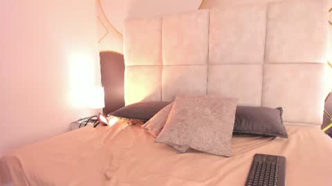 sophiie_rosee online show from 07/06/26, 07:38