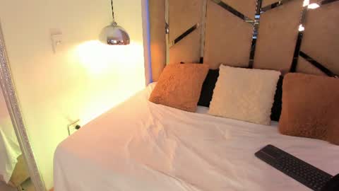 sophiie_rosee online show from 07/09/26, 08:35