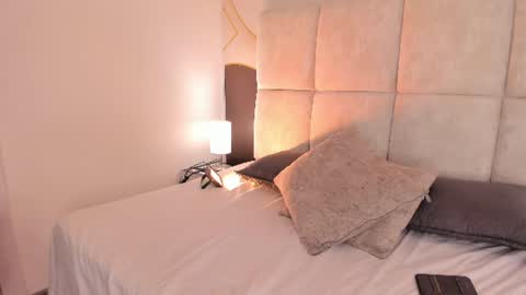 sophiie_rosee online show from 07/21/26, 08:33