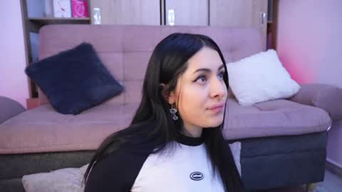 Sophiie online show from 03/18/26, 04:15