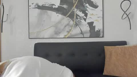 Snapshot of sophimariin chatting on 04/29/26, 11:14 Sophi online show from 04/29/26, 11:14