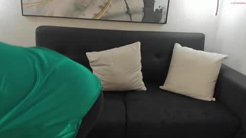 Snapshot of sophimariin chatting on 06/03/26, 02:33 Sophi online show from 06/03/26, 02:33