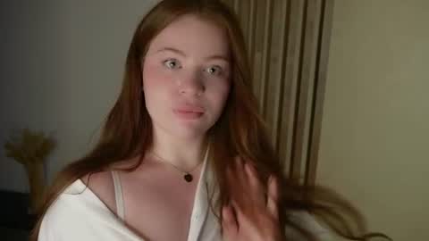 Snapshot of sophishy chatting on 07/02/26, 05:13 im Sophie dont judge harshly this is my 1st day here 3 online show from 07/02/26, 05:13