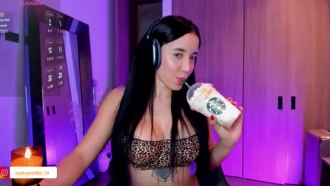 Snapshot of sophyamiller_15 chatting on 10/11/25, 02:33 Sophy online show from 10/11/25, 02:33