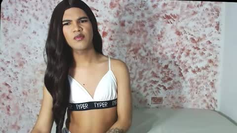 sophy online show from 12/01/25, 02:38