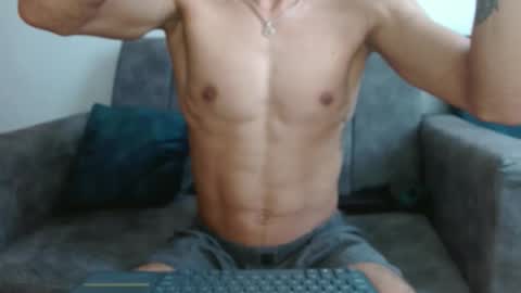 businessman online show from 04/14/26, 07:42