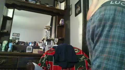 Snapshot of soro00421 chatting on 08/04/26, 08:33 soro00421 online show from 08/04/26, 08:33