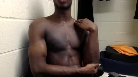 Snapshot of sosexy893943 chatting on 12/17/25, 12:16 Daniel online show from 12/17/25, 12:16