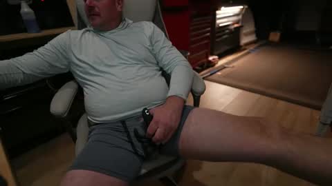 Snapshot of soundfreqnj chatting on 11/01/25, 04:58 soundfreqnj online show from 11/01/25, 04:58