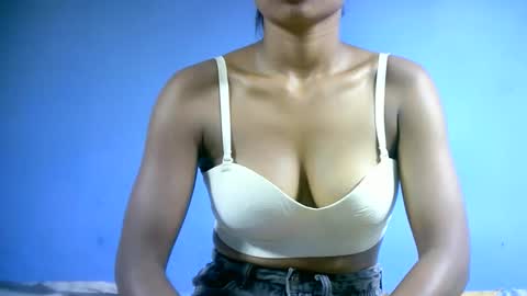 sourayaa online show from 03/03/26, 08:37