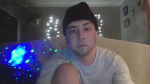 Snapshot of southernpeach95 chatting on 11/28/25, 05:59 SouthernPeach online show from 11/28/25, 05:59