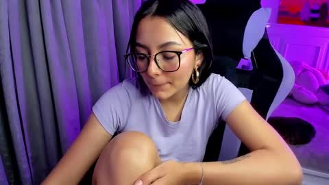 Lili online show from 02/14/25, 01:45