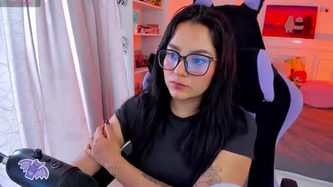 Lili online show from 09/22/25, 08:55