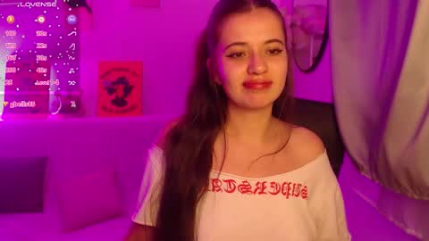 Snapshot of soy_abbyy chatting on 09/21/25, 12:12 Abby online show from 09/21/25, 12:12