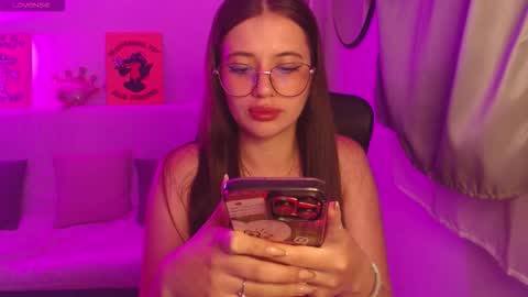 Snapshot of soy_abbyy chatting on 10/02/25, 02:40 Abby online show from 10/02/25, 02:40