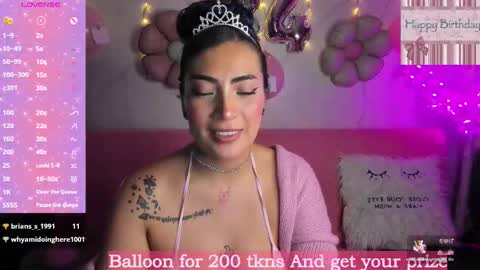 Snapshot of soy_fresita chatting on 10/05/25, 05:17 Sabrina Gomez  online show from 10/05/25, 05:17