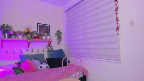 Snapshot of soy_sarah chatting on 02/28/25, 09:58 Sarah Valentina online show from 02/28/25, 09:58